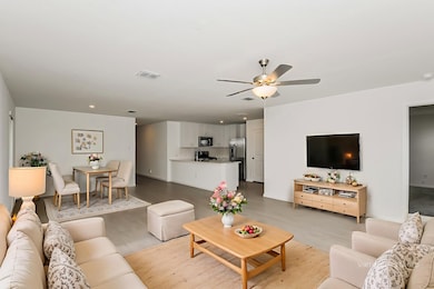 2721 Mistwood Dr, Fort Worth, TX 76108 - photo 2