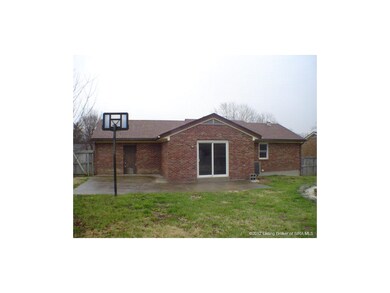 3607 Gray Fox Dr, New Albany, IN 47150 - photo 2