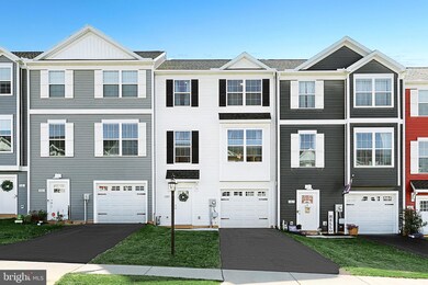 305 Avon Dr, Red Lion, PA 17356 - photo 3