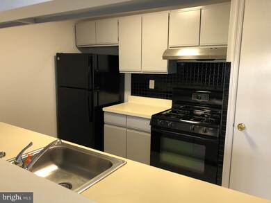 930 Northridge Dr, Norristown, PA 19403 - photo 3