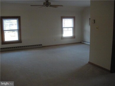 11 N Main St unit D, Hightstown, NJ 08520 - photo 4
