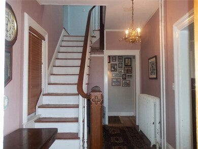 17 Bedlow Ave, Newport, RI 02840 - photo 4