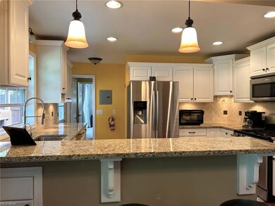 29471 Valley View Dr, Wickliffe, OH 44092 - photo 7