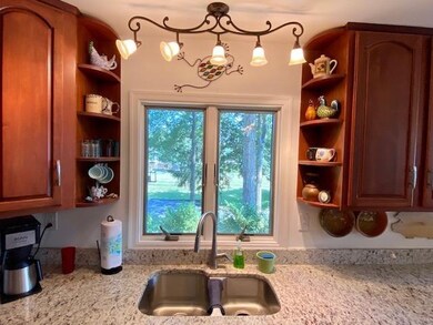 385 N Lakeshore Dr, Louisa, VA 23093 - photo 4