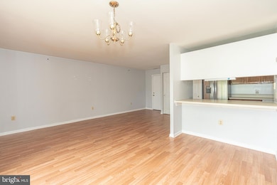 4102 Chardel Rd unit 2F, Nottingham, MD 21236 - photo 4