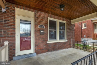 935 Maple Ave, Lancaster, PA 17603 - photo 2