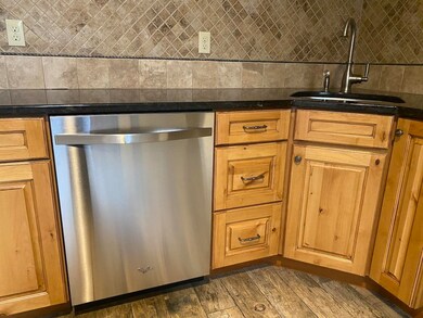 341 Court St unit 3, Keene, NH 03431 - photo 4