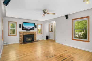 4501 Jefferson St NE, Columbia Heights, MN 55421 - photo 3