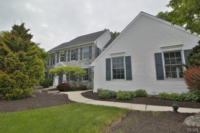 4867 Harvest Ln, Zionsville, PA 18092 - photo 2