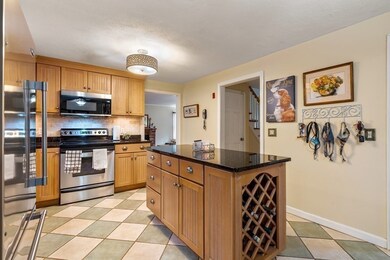 28 Marlboro Rd, Georgetown, MA 01833 - photo 2