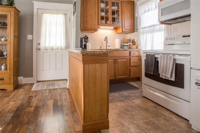 700 Seip Ave, Nazareth, PA 18064 - photo 5