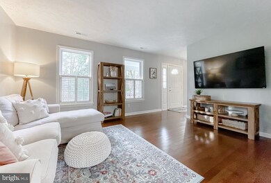 22987 Butternut Ln, California, MD 20619 - photo 3