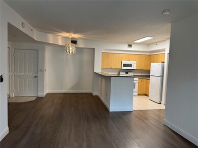 8020 N Nob Hill Rd unit 204, Tamarac, FL 33321 - photo 3