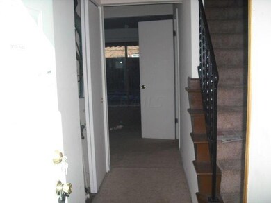 ENTER FRONT DOOR.jpg