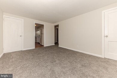 538 Pfeiffer St unit B, Camden, NJ 08105 - photo 7