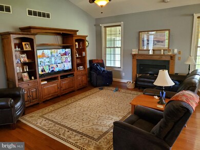 181 Augusta Dr, Honey Brook, PA 19344 - photo 3