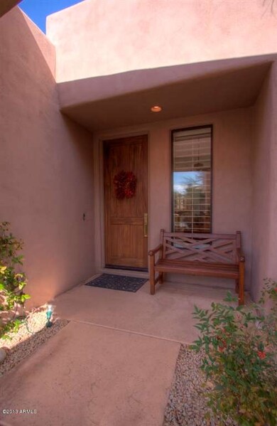 002_Entry Way
