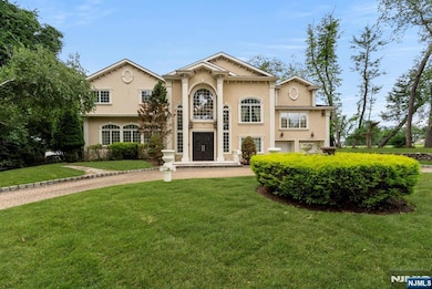 151 Mackay Dr, Bergenfield, NJ 07621 - photo 4