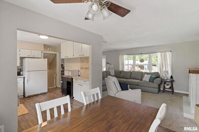 1523 Broadview Dr, Bettendorf, IA 52722 - photo 7