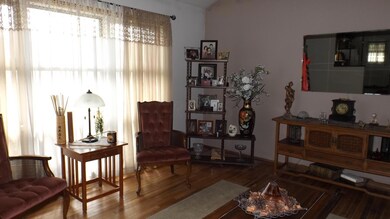 Living Room (2)
