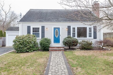 7 Mohawk Dr, Riverside, RI 02915 - photo 2