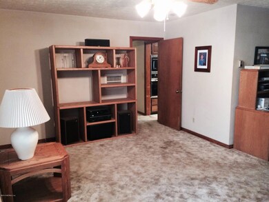 5556 Moret Dr E, Jacksonville, FL 32244 - photo 7