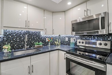 5132 N 31st Way unit 138, Phoenix, AZ 85016 - photo 5