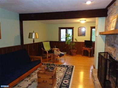 5885 Emmaus Rd, Emmaus, PA 18049 - photo 2