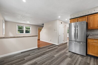 18 Stuart St, Oxford, MA 01540 - photo 7