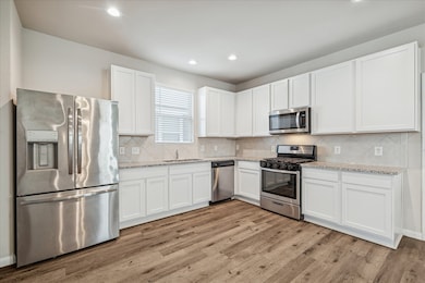 2224 Raider Dr, Conroe, TX 77301 - photo 2