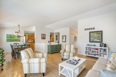 2484 Knapp St NE, Grand Rapids, MI 49505 - photo 4