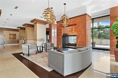 River Ridge unit 21J, Fort Lee, NJ 07024 - photo 4