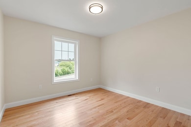 20 Bronson St, Fall River, MA 02721 - photo 2