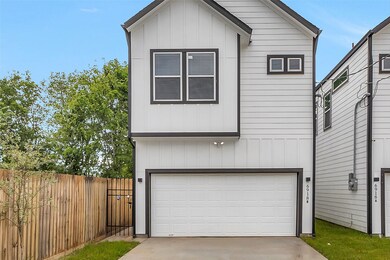 6918 Dumble St unit B, Houston, TX 77021 - photo 2