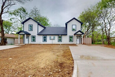 1213 Mill St unit B, Gainesville, TX 76240 - photo 2