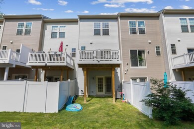 8223 Hollow Ct, Severn, MD 21144 - photo 2