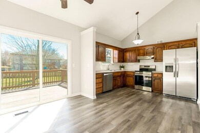 113 W Sierra Dr, Raymore, MO 64083 - photo 5