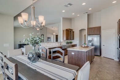 6 2331 - Dining area