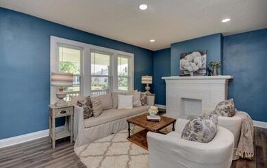 Living Room (3)