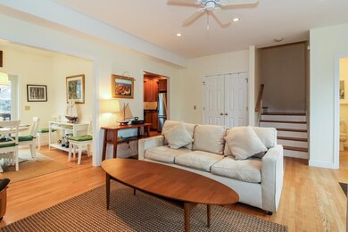 008-photo-living-room-6548863