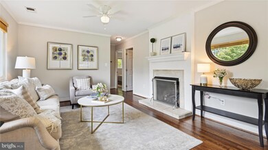 4201 Lamarre Dr, Fairfax, VA 22030 - photo 6