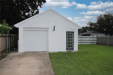 1912 W Esplanade Ave S, Metairie, LA 70005 - photo 6