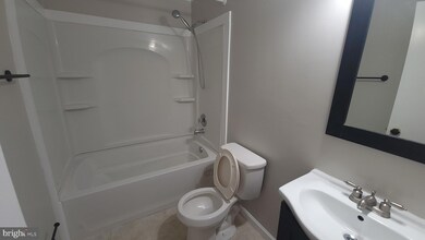 832 Lazy Ln, Lusby, MD 20657 - photo 5