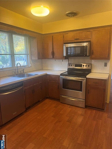 72 Oak St, Englewood, NJ 07631 - photo 7