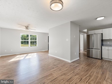 2432 Laurel Ln, Middletown, VA 22645 - photo 7