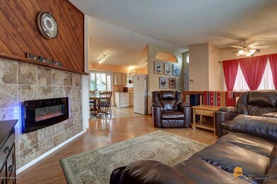 Main Living-Beautiful Floors