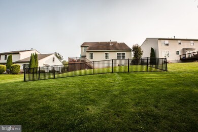 8 Bowes Ln, Reading, PA 19606 - photo 3