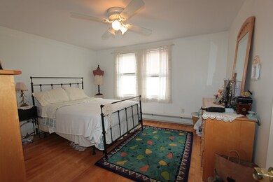 11 Glover St unit 3, Salem, MA 01970 - photo 2