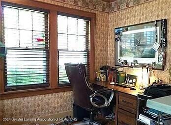 1st floor bed/den/office