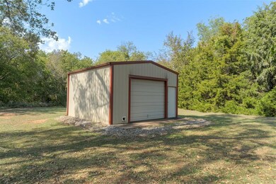 20x20, slab, insulated, electric, built in 2010.